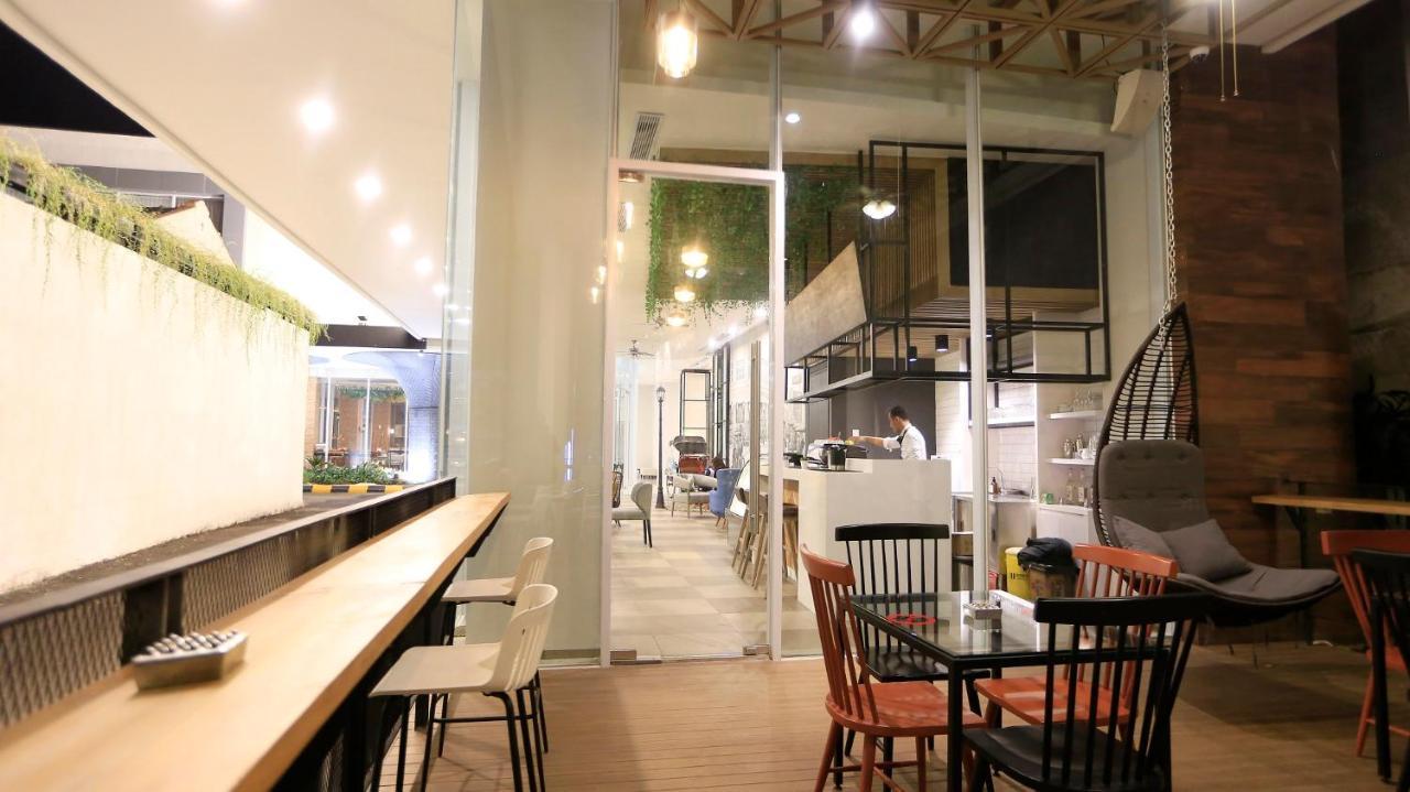 Luminor Hotel Purwokerto By Wh Экстерьер фото