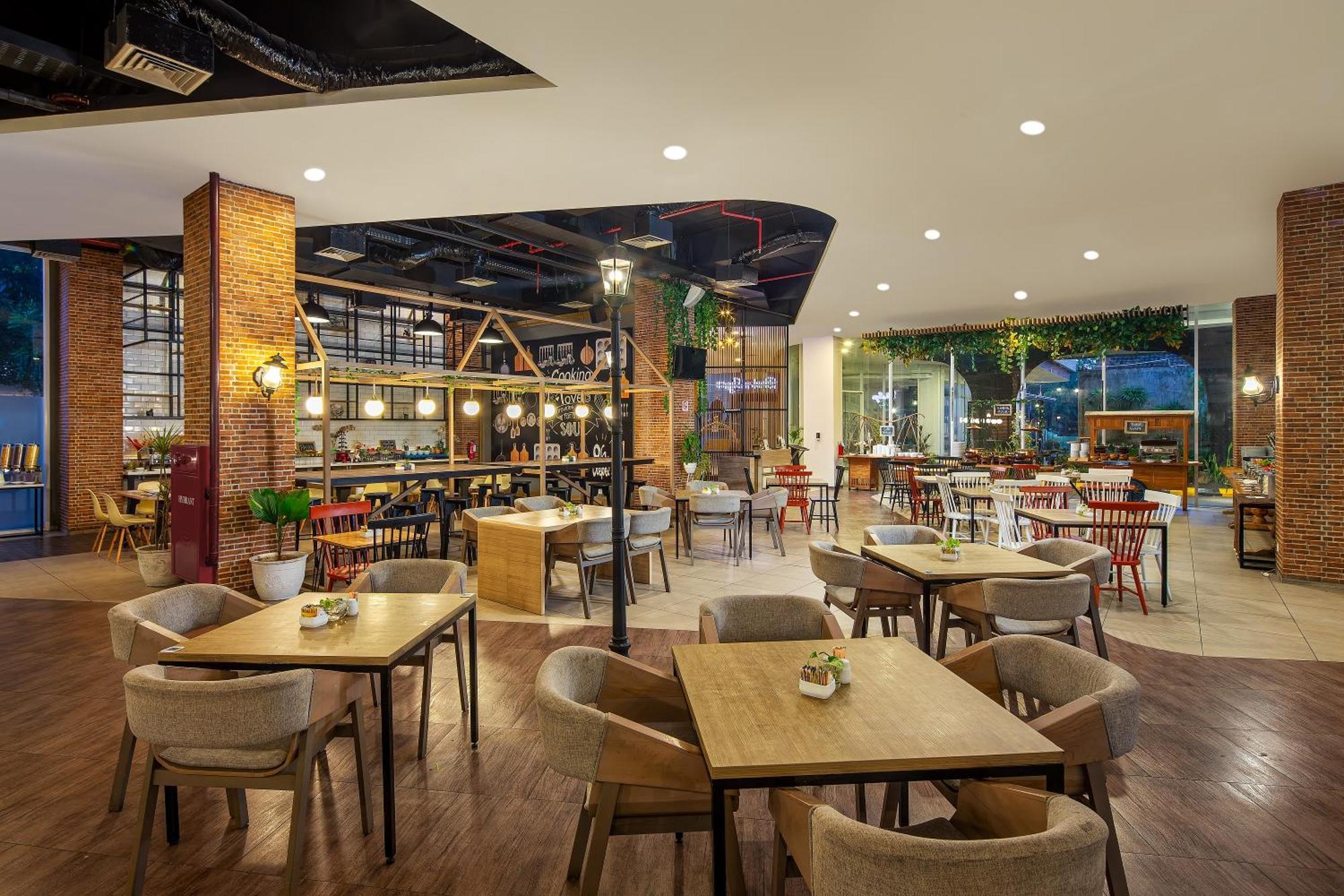 Luminor Hotel Purwokerto By Wh Экстерьер фото